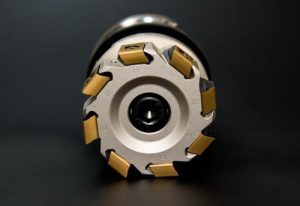 What are the characteristics of plane milling? What should I pay attention to in plane milling with a CNC milling machine?